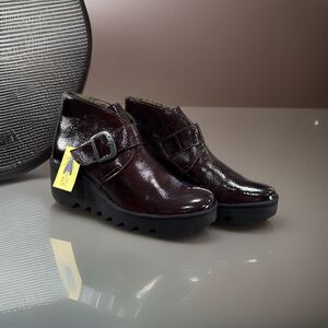 Fly London Women’s Birt397fly Ankle Boot,Wine,Size 9-9.5